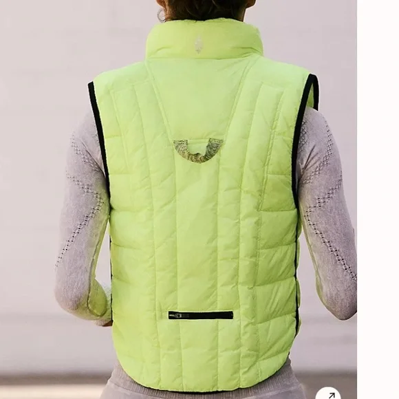 NWOT Run This Puffer Vest perfect for pickle-ball - Picture 3 of 10